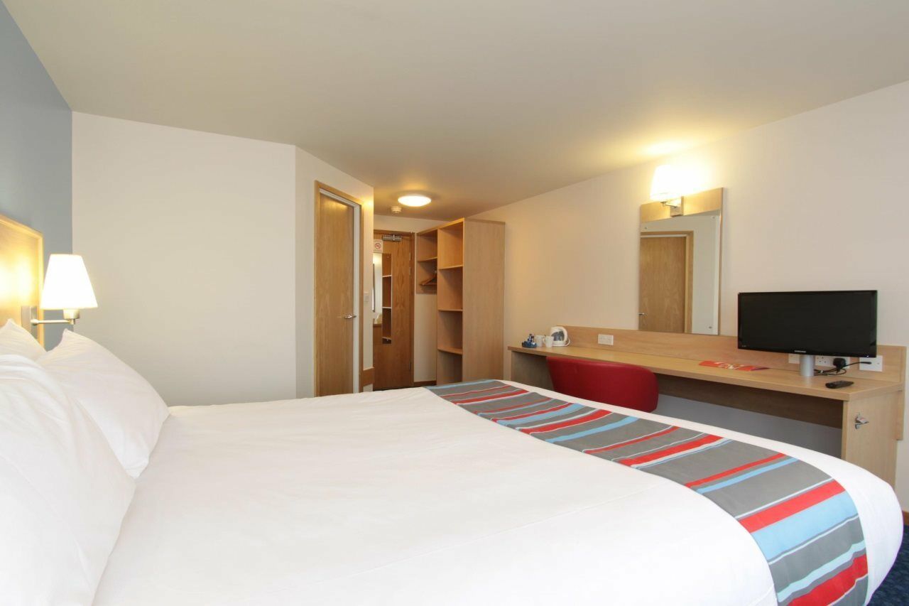Travelodge London Park Royal 외부 사진